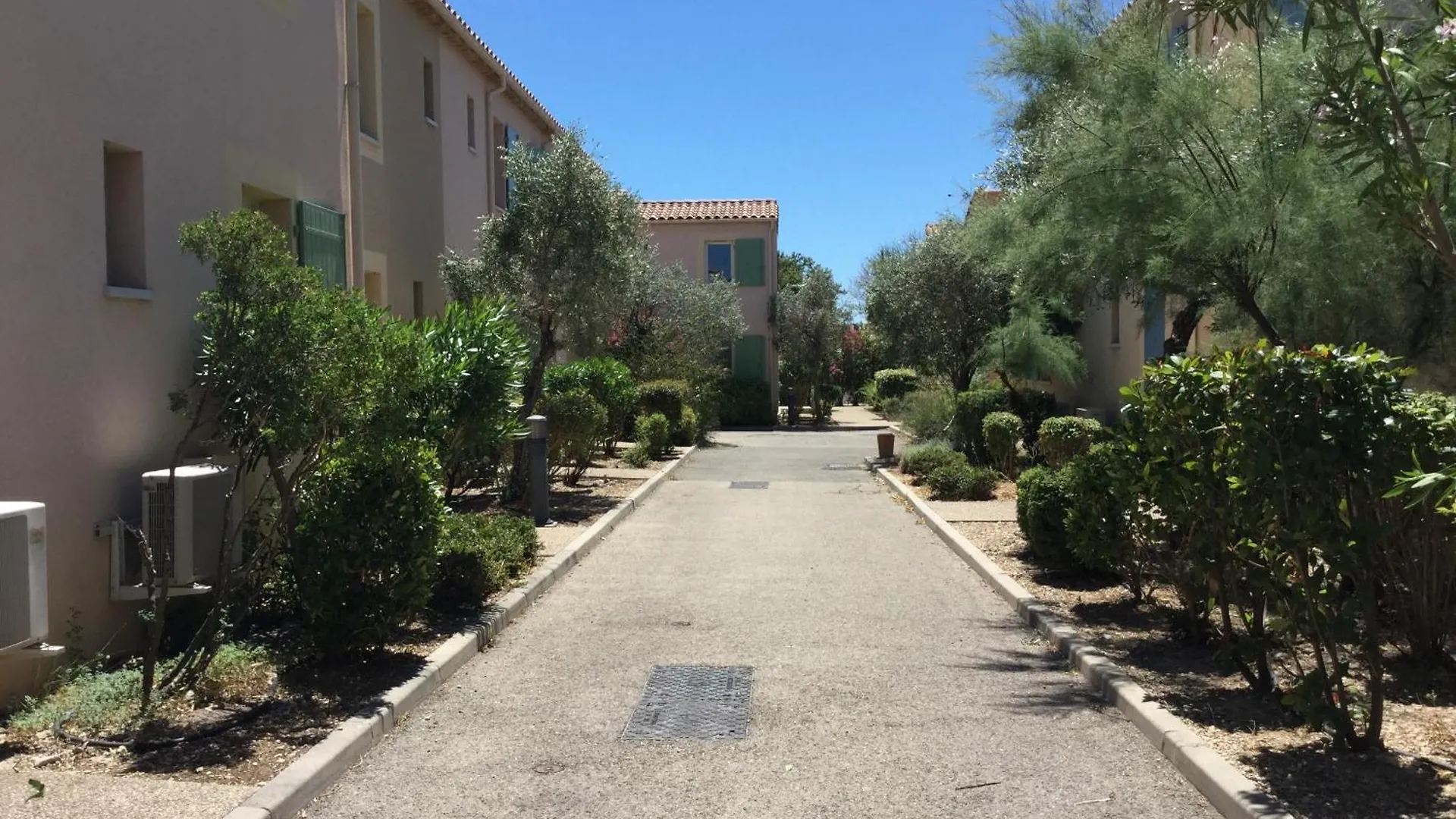 Holiday home Alpilles Gite: Heated Pool Retreat in Mouries